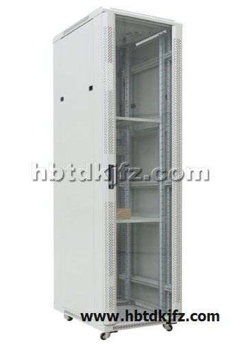 點(diǎn)擊查看商品:機(jī)柜